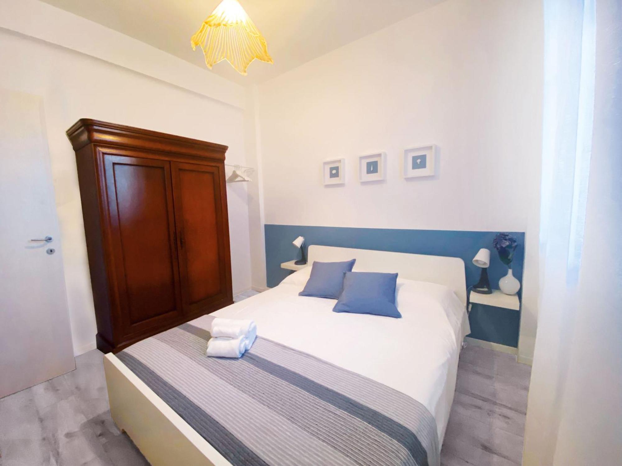 Beautiful Renovated Apartment ,Next To The Beach ! Air-C, Free Parking! Nice Buitenkant foto